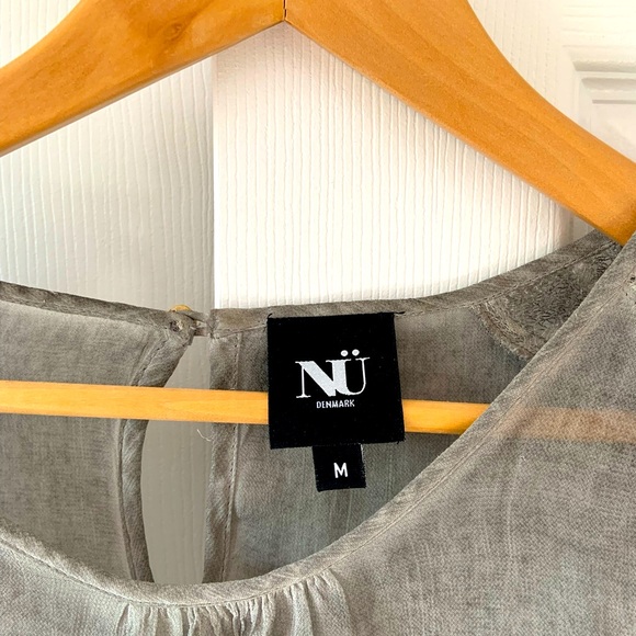 Sheer top - Picture 2 of 4